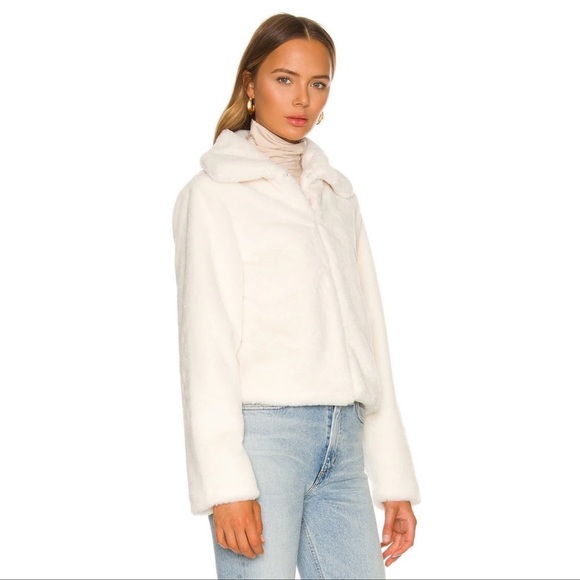 🆕 Superdown White Fur Jacket - Picture 2 of 4